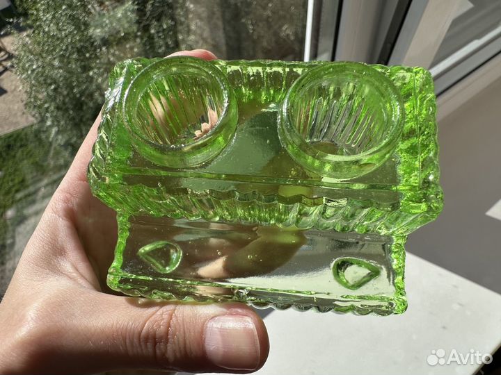 Чернильница урановое стекло