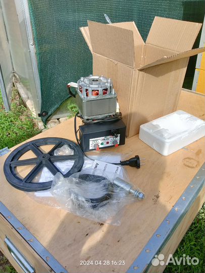 Улей с пчелами