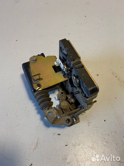 Замок двери задний правый Renault Logan