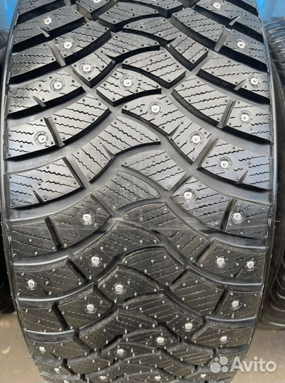 Dunlop Grandtrek Ice03 245/45 R20