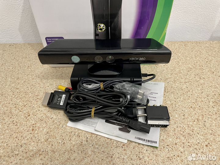 Прошитый Xbox 360S с играми (Кинект, 2 геймпада)
