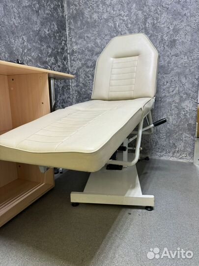 Косметологическое кресло на гидравлике