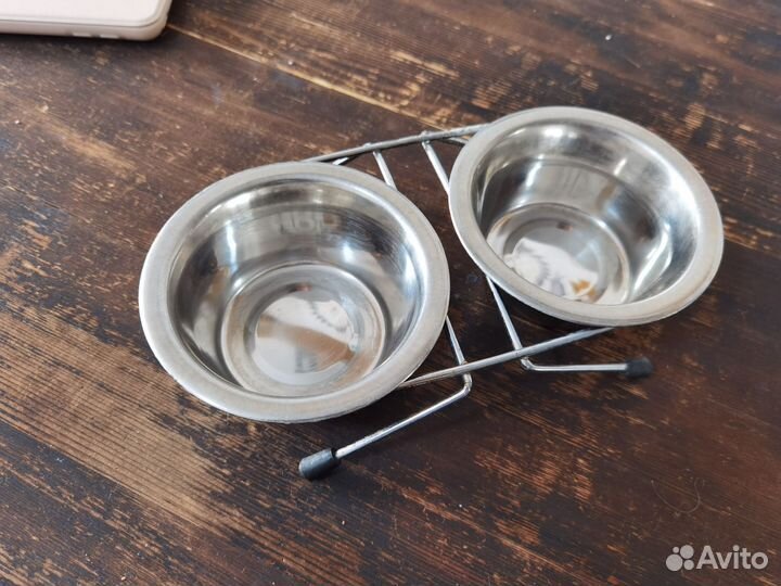 Миски для кошек и маленьких собак на подставке