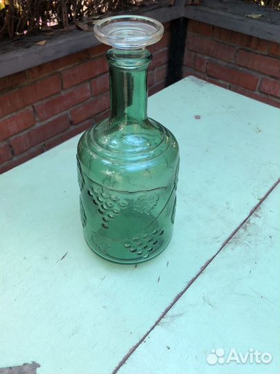 Бутылки и графины