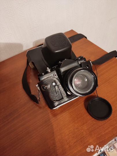 Фотоаппатарт Zenit EM (зенит)