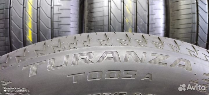 Bridgestone Turanza T005A 215/55 R17