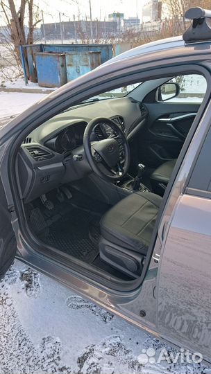 LADA Vesta 1.6 МТ, 2018, 109 000 км