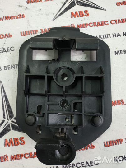 Крепление аварийки w211 Mercedes