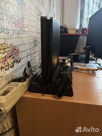 Sony PS4 slim 1tb