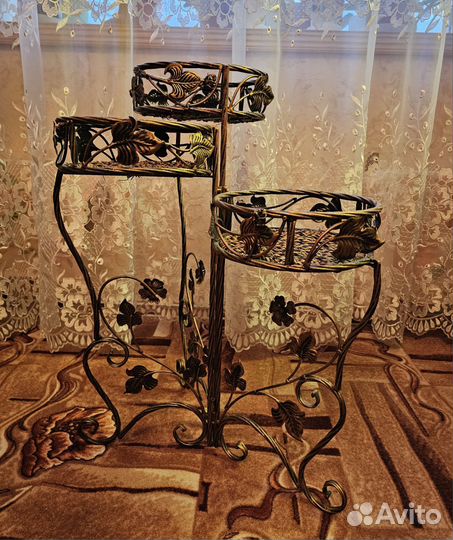 Подставка для цветов