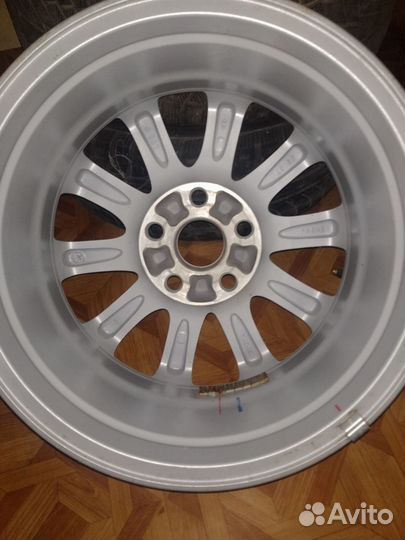 Диск от Камри