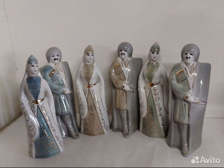 Статуэтка Горец и Горянка фарфоровые