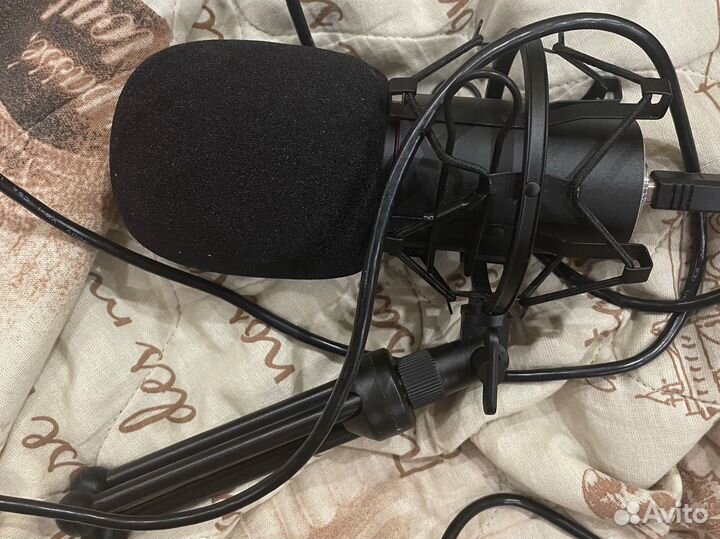 Микрофон Redragon Blazar GM300