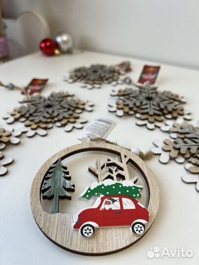 Елочные игрушки