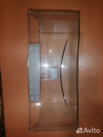 Ящики, балконы холодильника Miele