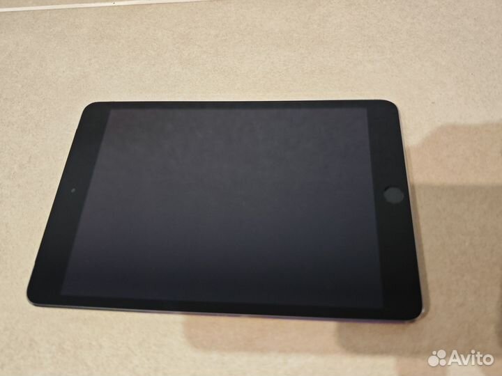 Планшет apple iPad mini 3