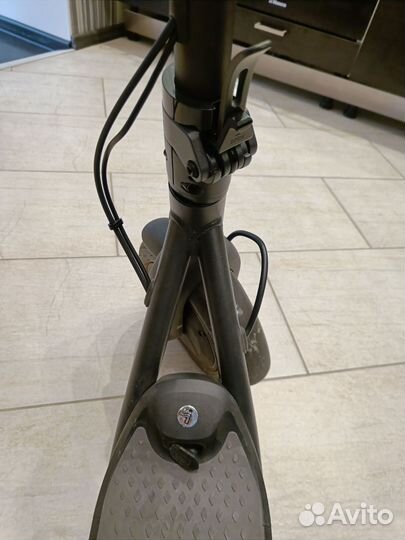 Электросамокат Ninebot kickscooter F25E