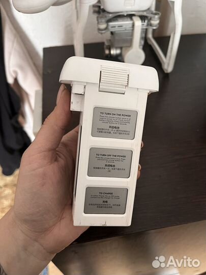 Квадрокоптер DJI Phantom 3 Professional