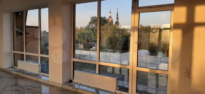 Дом 374 м² на участке 14 сот.