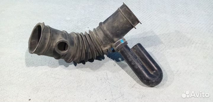 Патрубок воздушного фильтра Toyota Ipsum 2 (M20)