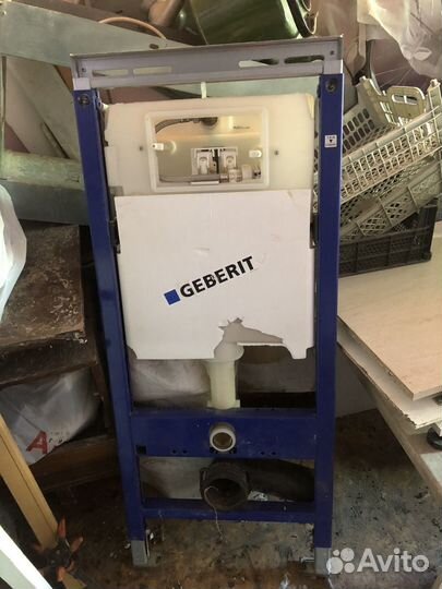 Унитаз подвесной с инсталляцией