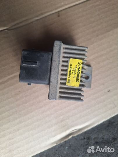 Реле свечей накала Renault