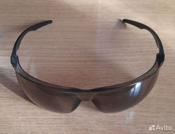 Солнцезащитные очки мужские