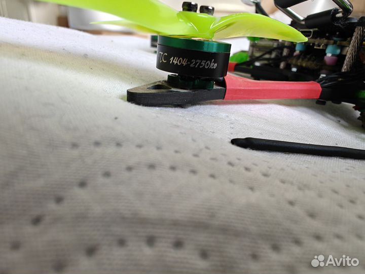 Fpv дрон квадракоптер на цифре