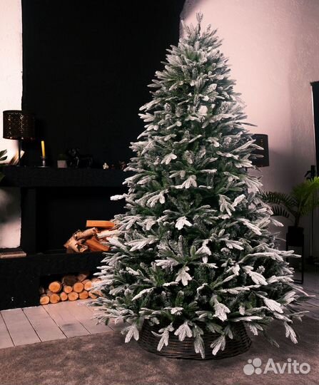 Елка искусственная