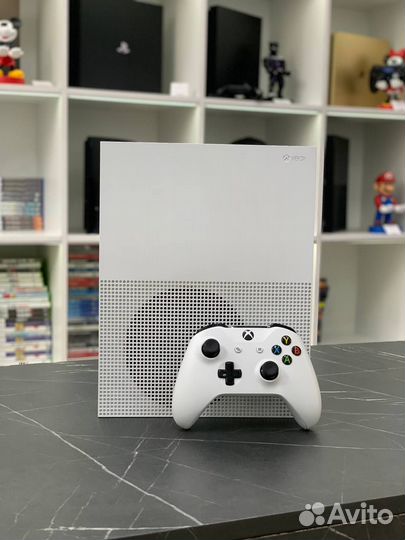Xbox One S 1tb + Gamepass 4 мес. Гарантия 6 мес