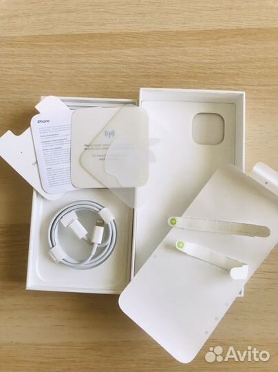 Оригинальный кабель Apple USB-C Lightning + допы