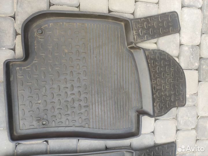 Автомобильные коврики резиновые Skoda Superb