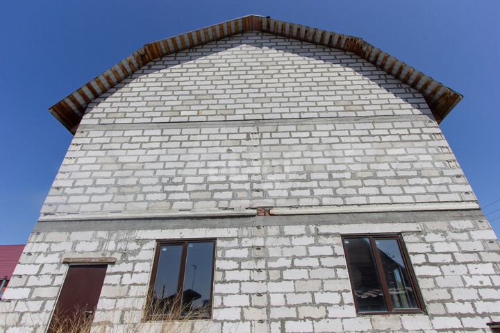 Дом 298 м² на участке 7 сот.