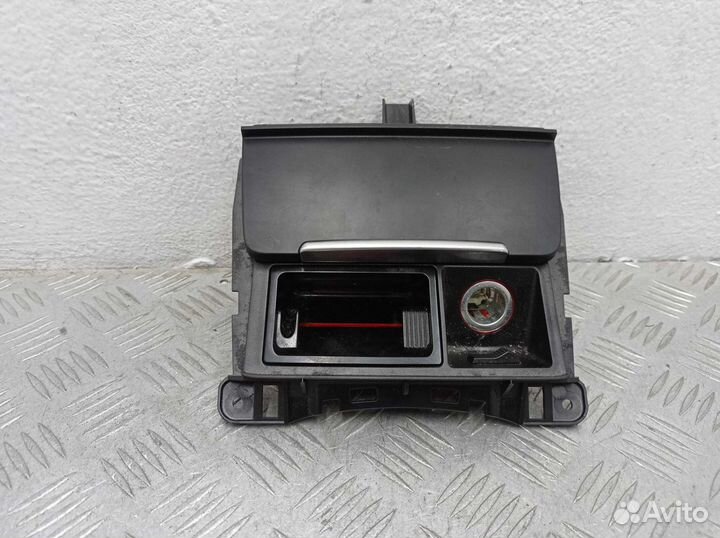 Пепельница передняя для Audi Q5 8R 8K0857965