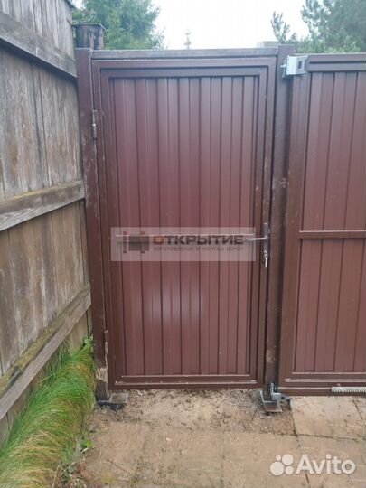 Распашные ворота из профнастила