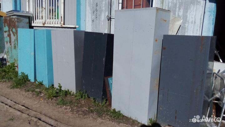 Сейфы, шкафы металлические