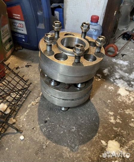 Продам переходные проставки с 5х105 на 5х114,3