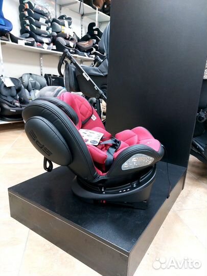 Автокресло 0-36 кг Lorelli Aviator (черн/красное)