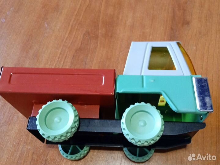 Игрушка металлическая