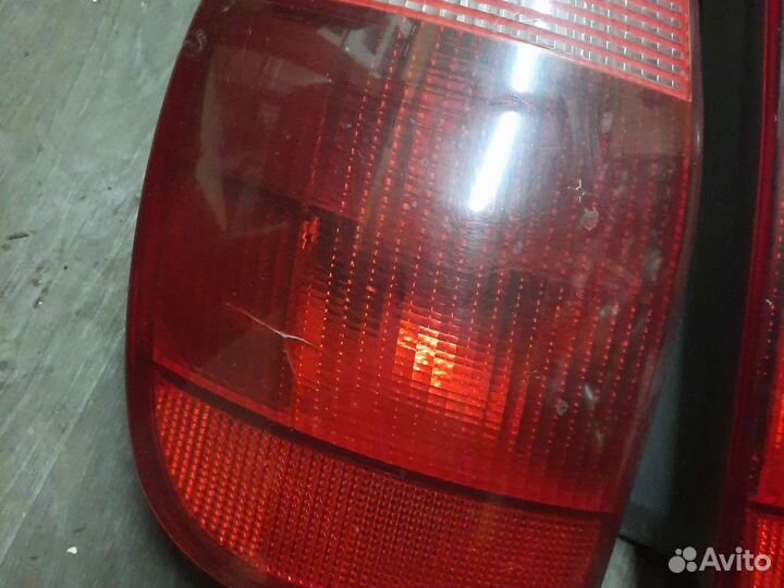 Задний фонарь правый левый Fiat Punto 1 176 93-99