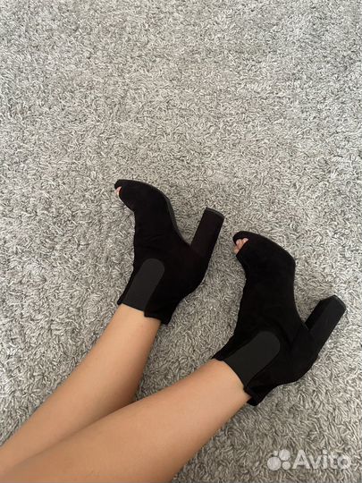 Ботильоны замшевые 37