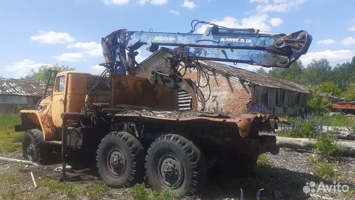 Урал 4320 с КМУ, 1905