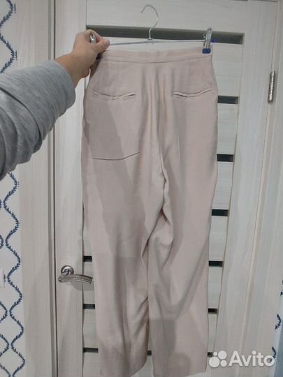 Брюки бежевые Lichi (размер S)