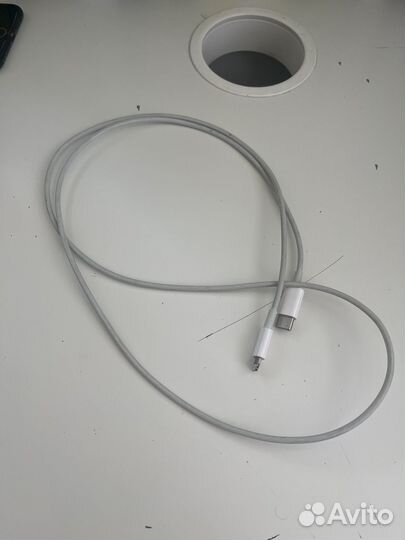 Кабель Apple Type-C-Lightning 1 м