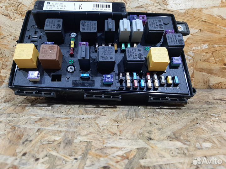 Блок предохранителей Opel Astra H