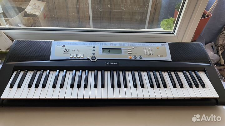 Синтезатор yamaha psr r200