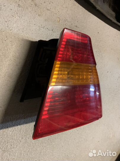 Правый задний фонарь bmw e46