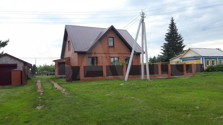 Коттедж 165 м² на участке 12 сот.