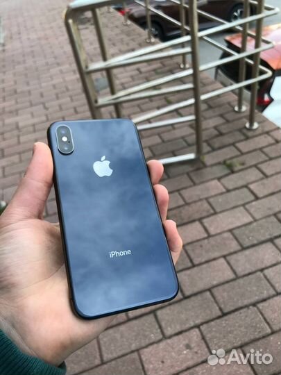 iPhone Xs, 64 ГБ