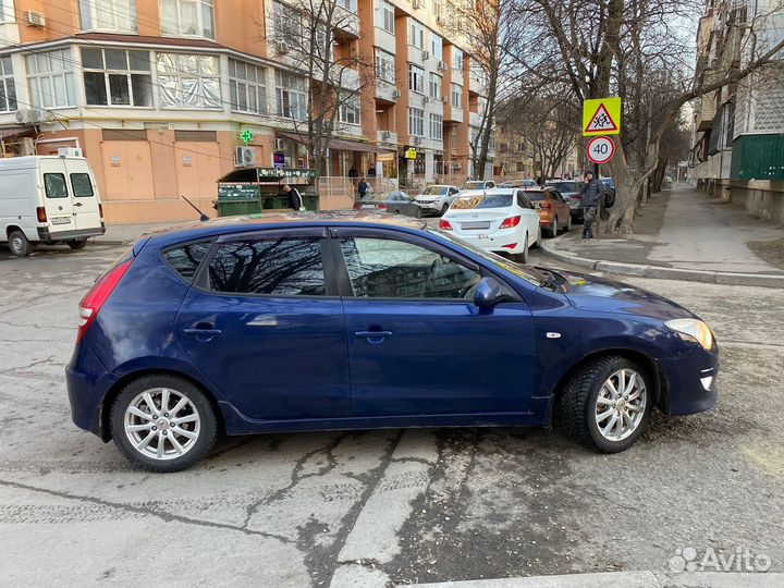 Hyundai i30 1.6 AT, 2011, 210 000 км